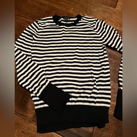 Who What Wear Sweaters - Who What Wear Blk White Stripe Target pullover lightweight long sleeve sweater S